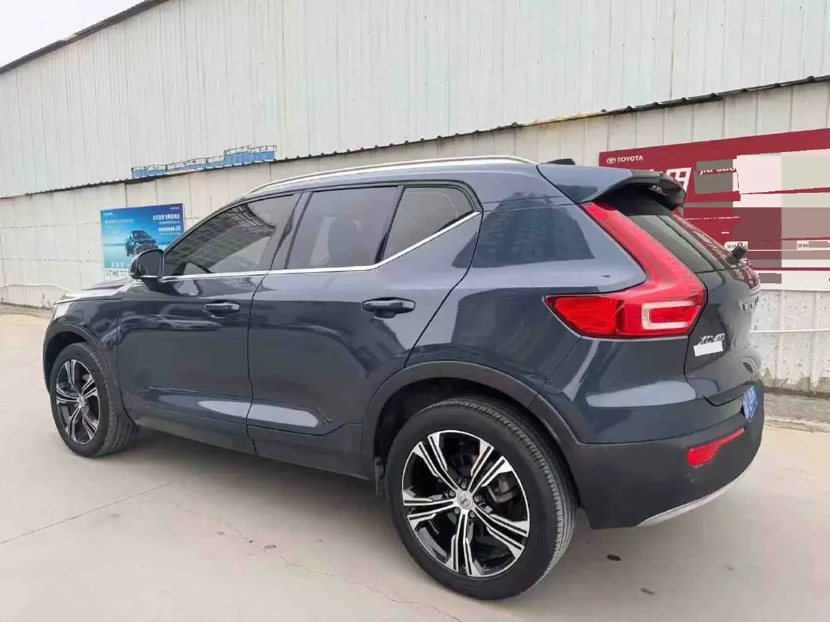 2021 Volvo XC40 2.0T 190HP L4 8AT,autocango,china used car exporter,china ev exporter,chinese used car exporter,chinese used ev exporter