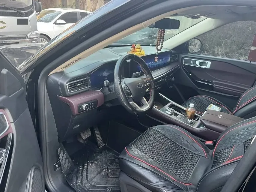 2023 Ford Explorer 2.3T 276HP L4 10AT,autocango,china used car exporter,china ev exporter,chinese used car exporter,chinese used ev exporter