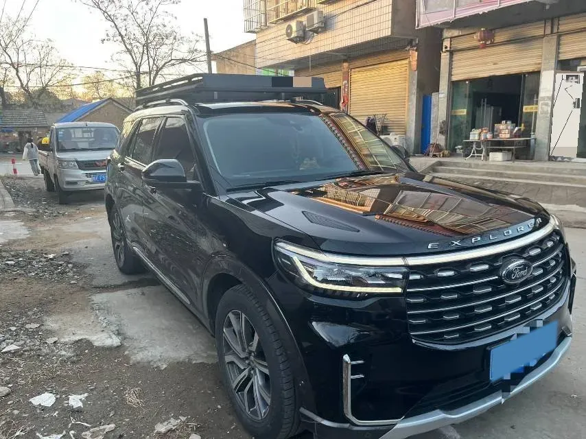 2023 Ford Explorer 2.3T 276HP L4 10AT,autocango,china used car exporter,china ev exporter,chinese used car exporter,chinese used ev exporter