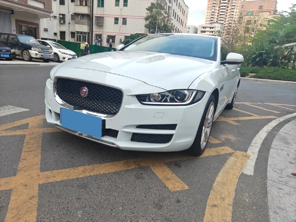 2019 Land Rover Discovery Sport 2.0T 200HP L4 9AT,autocango,china used car exporter,china ev exporter,chinese used car exporter,chinese used ev exporter