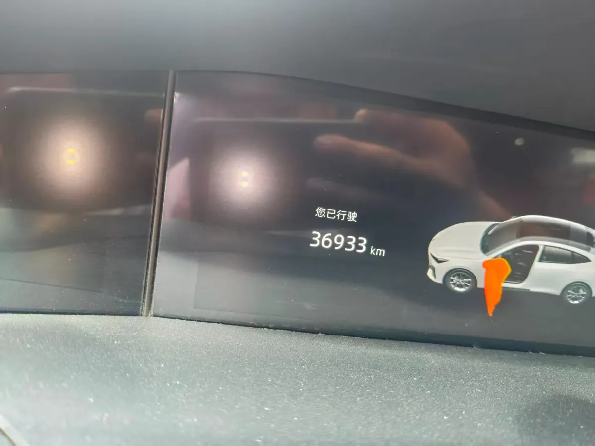 2022 ChangAn UNI-V 1.5T 188HP L4 7DCT,autocango,china used car exporter,china ev exporter,chinese used car exporter,chinese used ev exporter