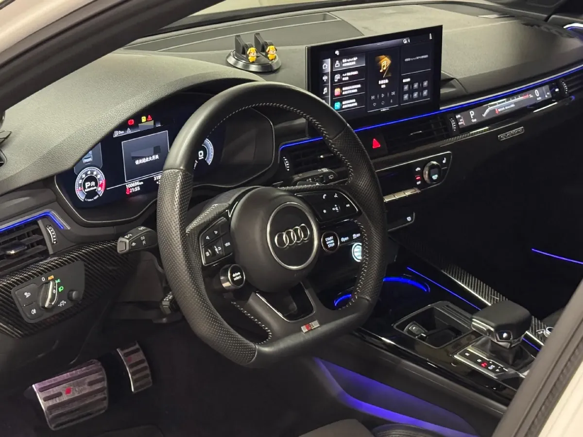 2020 Audi A4L 2.0T 252HP L4 7DCT,autocango,china used car exporter,china ev exporter,chinese used car exporter,chinese used ev exporter