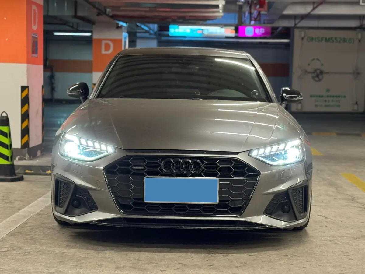 2020 Audi A4L 2.0T 252HP L4 7DCT,autocango,china used car exporter,china ev exporter,chinese used car exporter,chinese used ev exporter