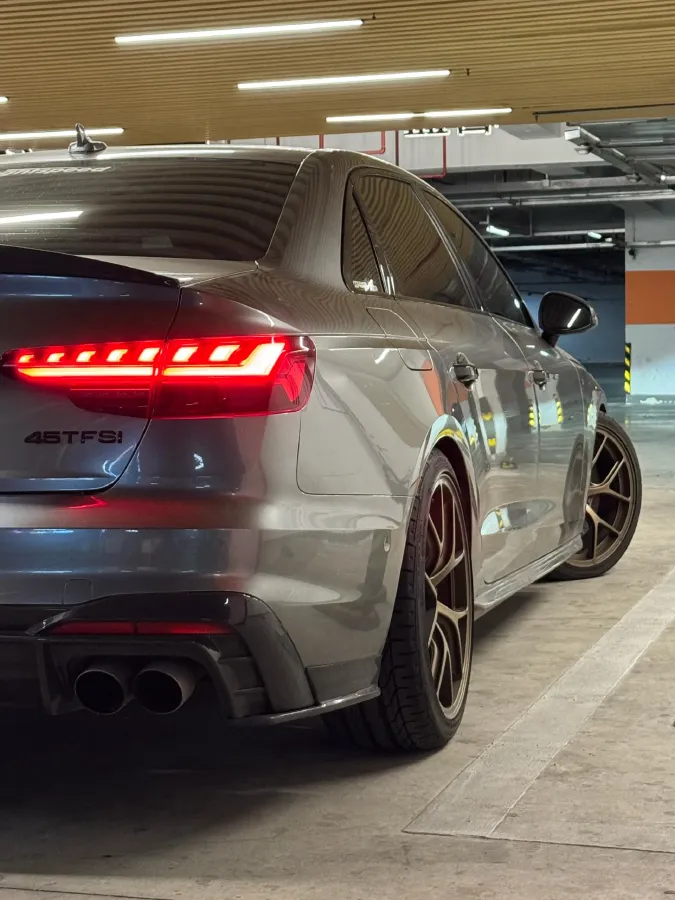 2020 Audi A4L 2.0T 252HP L4 7DCT,autocango,china used car exporter,china ev exporter,chinese used car exporter,chinese used ev exporter