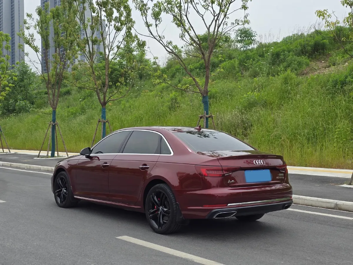 2019 Audi A4L 2.0T 190HP L4 7DCT,autocango,china used car exporter,china ev exporter,chinese used car exporter,chinese used ev exporter