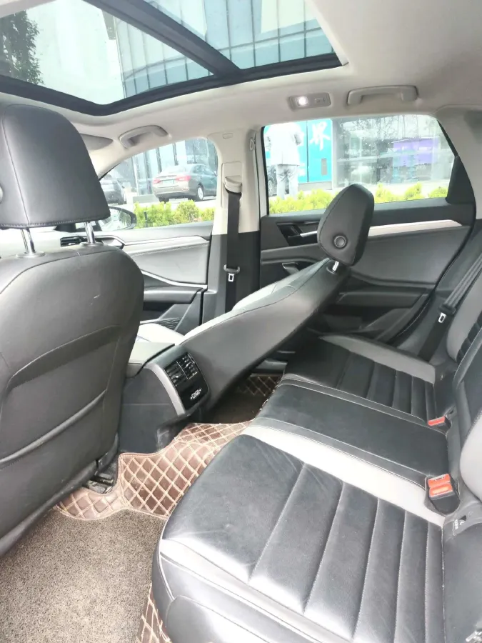 2019 Jeep Renegade 1.3T 173HP L4 7DCT,autocango,china used car exporter,china ev exporter,chinese used car exporter,chinese used ev exporter