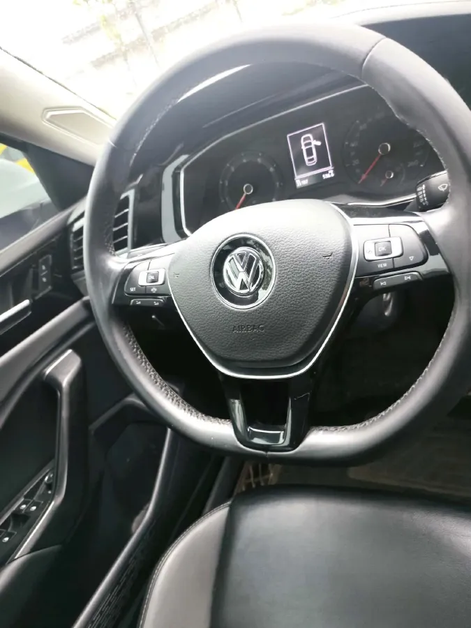 2019 Jeep Renegade 1.3T 173HP L4 7DCT,autocango,china used car exporter,china ev exporter,chinese used car exporter,chinese used ev exporter