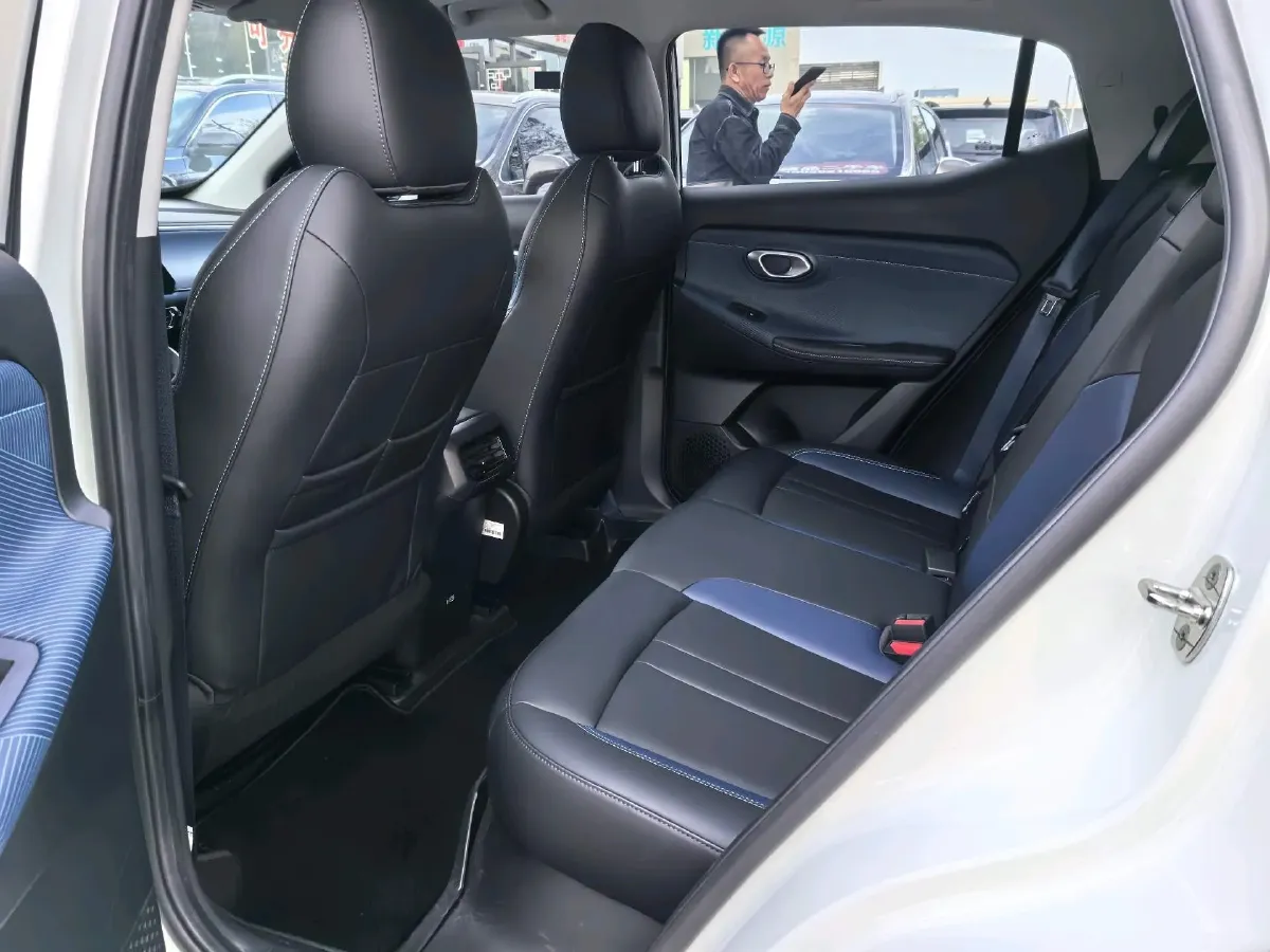2023 GAC Trumpchi GS3 1.5T 177HP L4 7DCT,autocango,china used car exporter,china ev exporter,chinese used car exporter,chinese used ev exporter