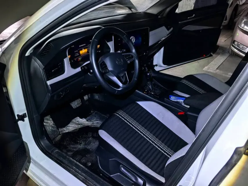 2023 Volkswagen Bora 1.2T 116HP L4 7DCT,autocango,china used car exporter,china ev exporter,chinese used car exporter,chinese used ev exporter