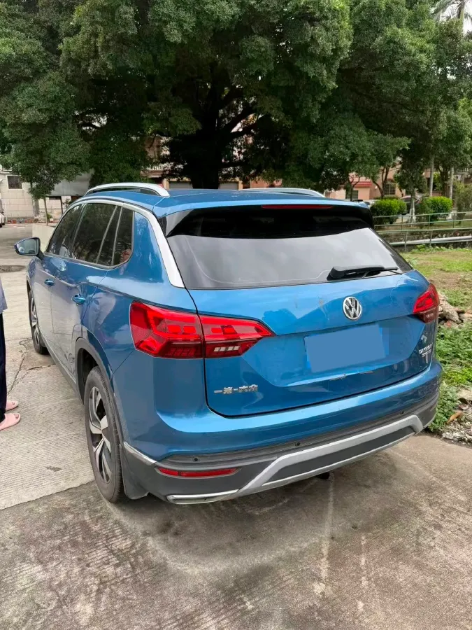 2019 Jeep Cherokee 2.0T 234HP L4 9AT,autocango,china used car exporter,china ev exporter,chinese used car exporter,chinese used ev exporter