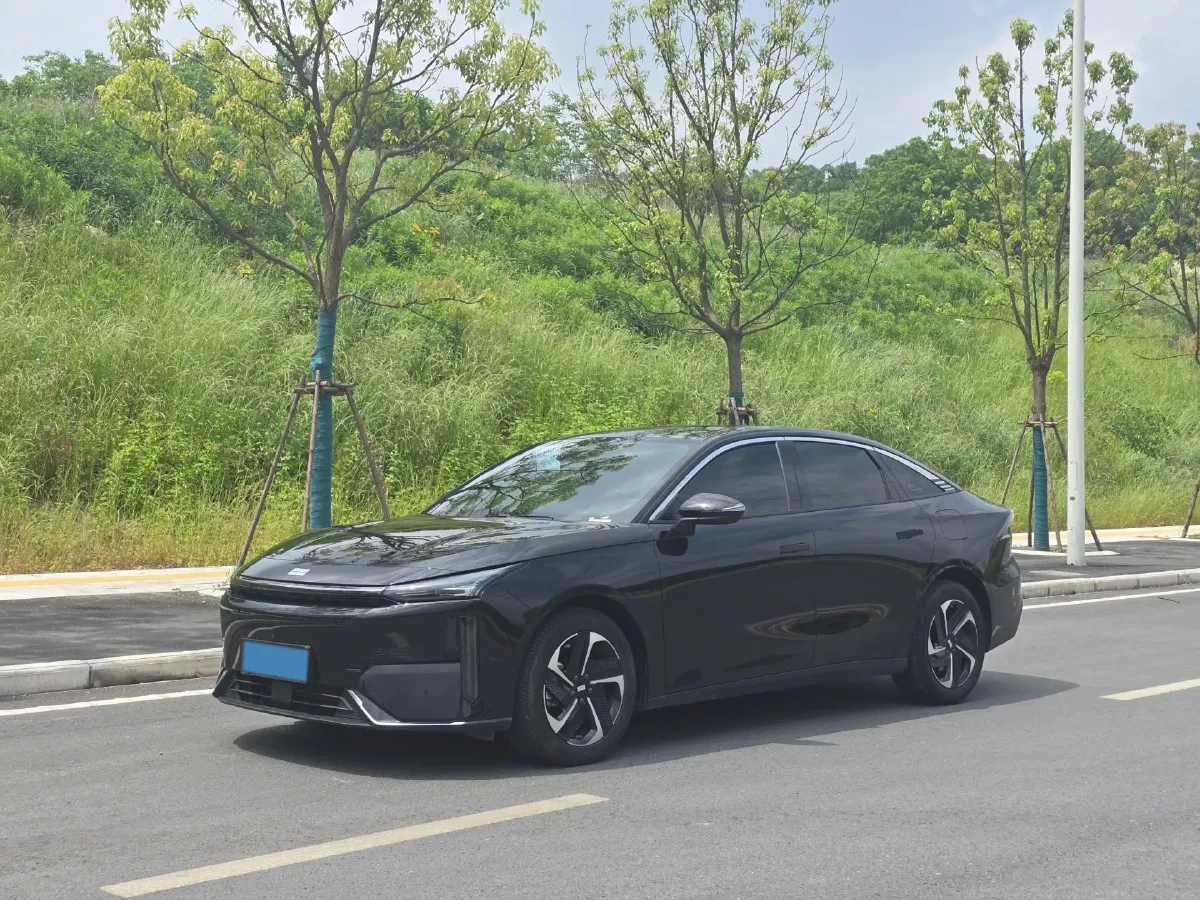 2024 Geely Galaxy L6 1.5T 163HP L4 3DHT PHEV,autocango,china used car exporter,china ev exporter,chinese used car exporter,chinese used ev exporter