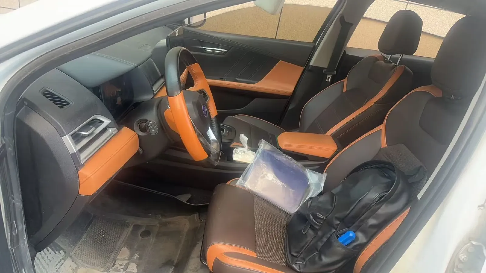 2021 Geely Azkarra 1.8T 184HP L4 7DCT,autocango,china used car exporter,china ev exporter,chinese used car exporter,chinese used ev exporter