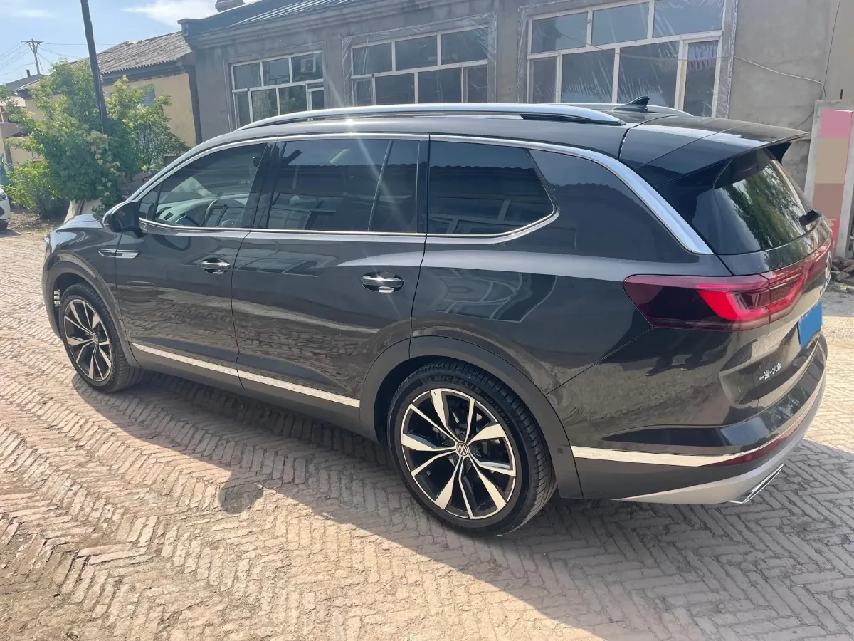 2022 Volkswagen Talagon 2.5T 299HP V6 7DCT,autocango,china used car exporter,china ev exporter,chinese used car exporter,chinese used ev exporter