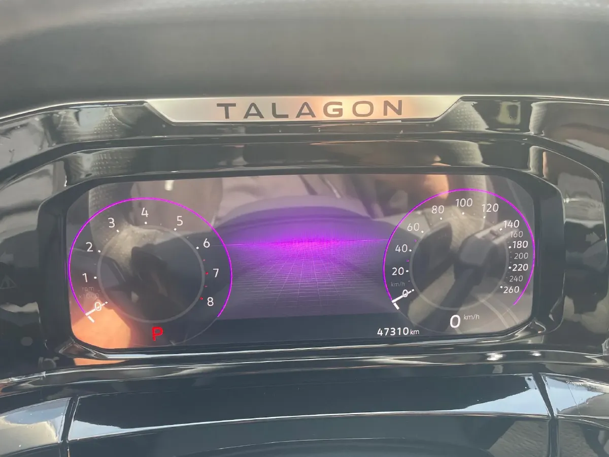 2022 Volkswagen Talagon 2.5T 299HP V6 7DCT,autocango,china used car exporter,china ev exporter,chinese used car exporter,chinese used ev exporter