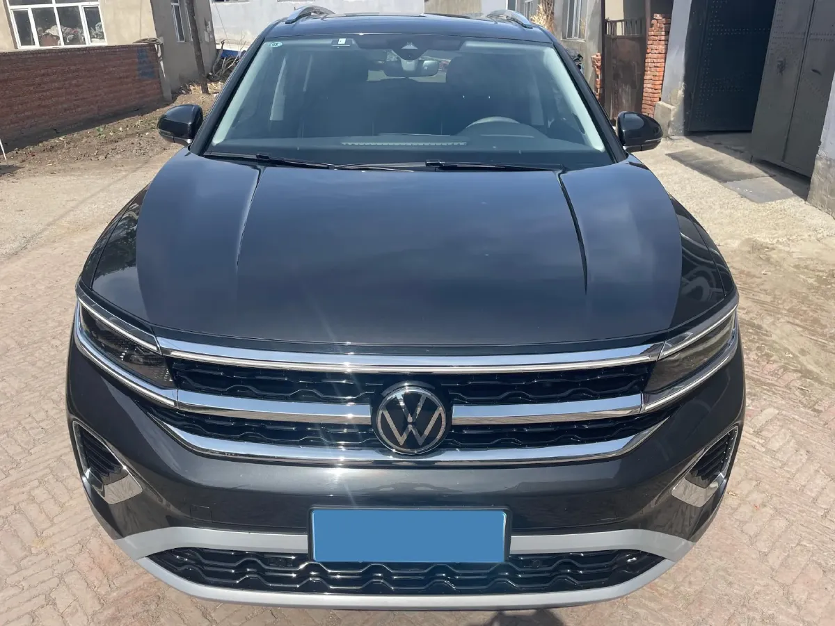 2022 Volkswagen Talagon 2.5T 299HP V6 7DCT,autocango,china used car exporter,china ev exporter,chinese used car exporter,chinese used ev exporter
