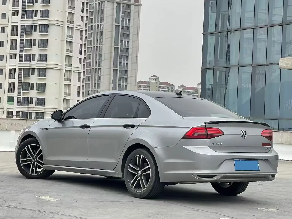 2021 Volkswagen Lamando 1.4T 150HP L4 7DCT,autocango,china used car exporter,china ev exporter,chinese used car exporter,chinese used ev exporter