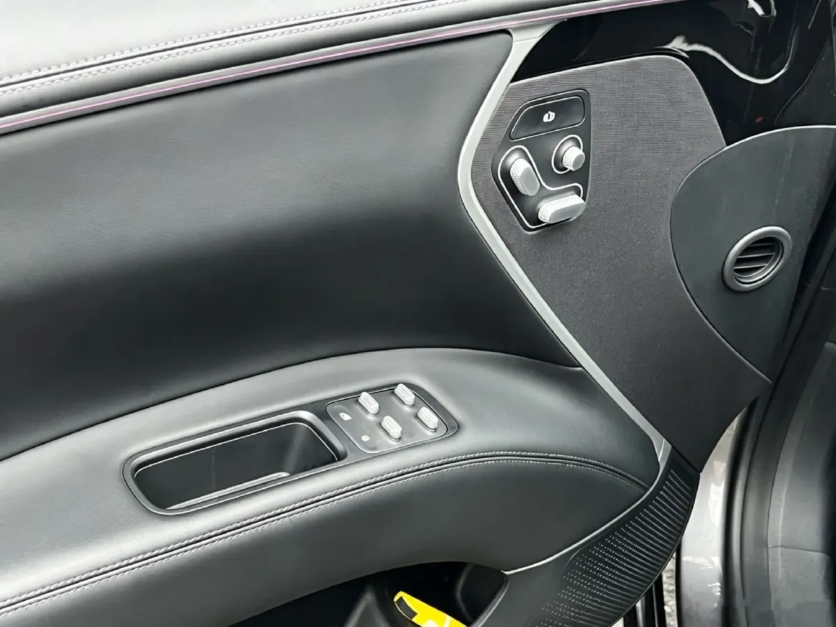 2024 Volkswagen Teramont 2.0T 220HP L4 7DCT,autocango,china used car exporter,china ev exporter,chinese used car exporter,chinese used ev exporter