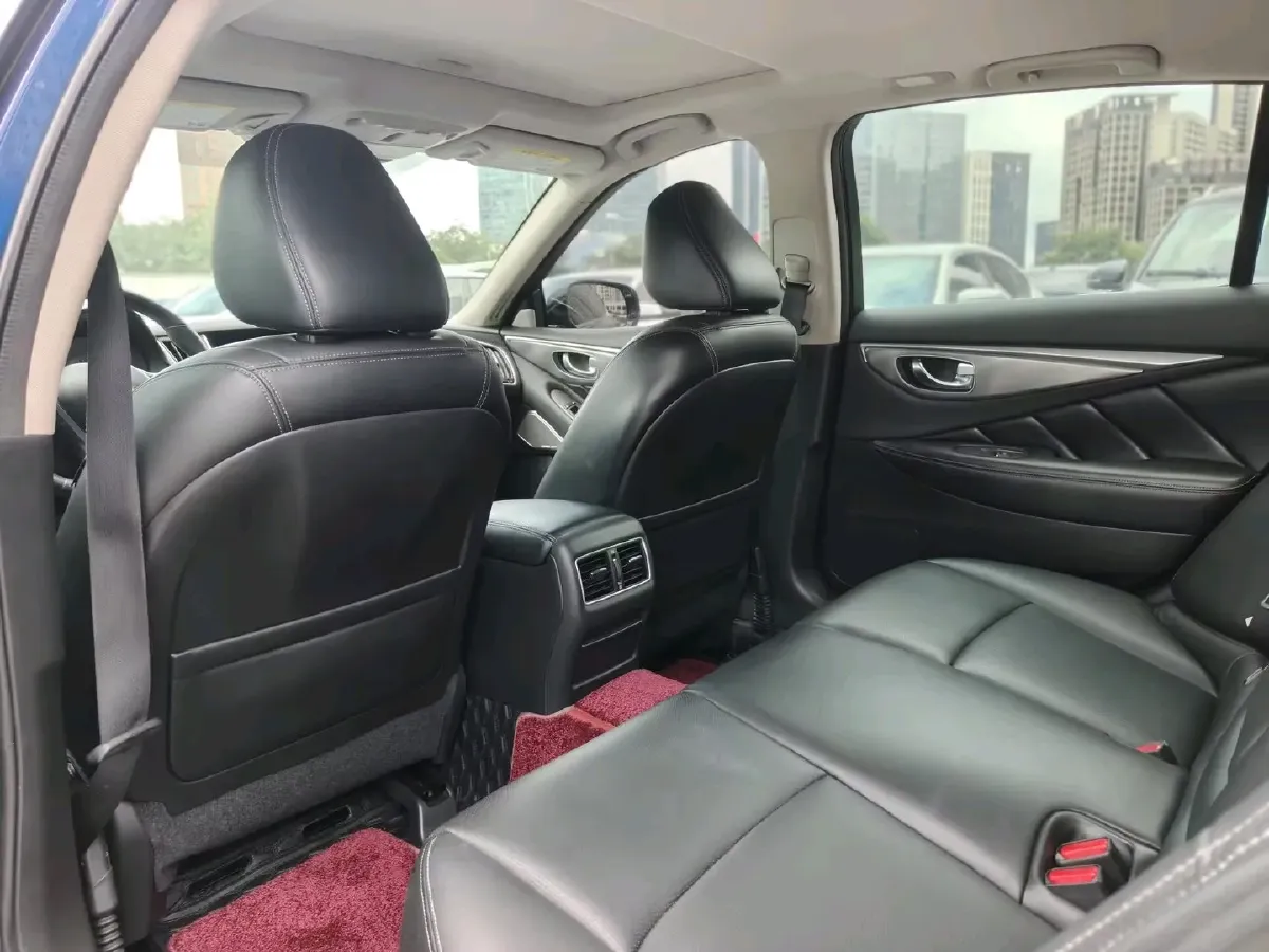 2018 Jeep Grand Commander 2.0T 265HP L4 9AT,autocango,china used car exporter,china ev exporter,chinese used car exporter,chinese used ev exporter