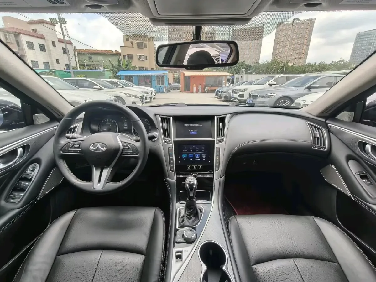 2018 Jeep Grand Commander 2.0T 265HP L4 9AT,autocango,china used car exporter,china ev exporter,chinese used car exporter,chinese used ev exporter