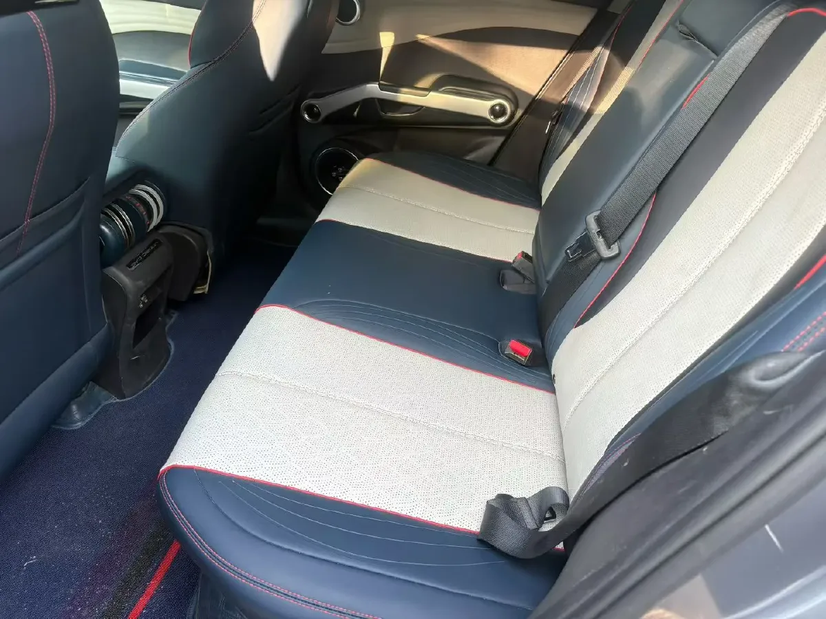 2022 Hycan Z03 BEV 64.23KWH,autocango,china used car exporter,china ev exporter,chinese used car exporter,chinese used ev exporter