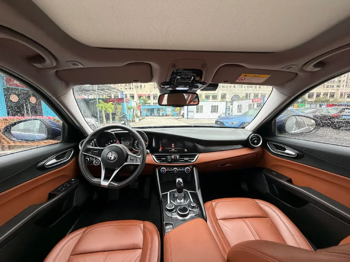 2017 Toyota Highlander 2.0T 220HP L4 6AT,autocango,china used car exporter,china ev exporter,chinese used car exporter,chinese used ev exporter