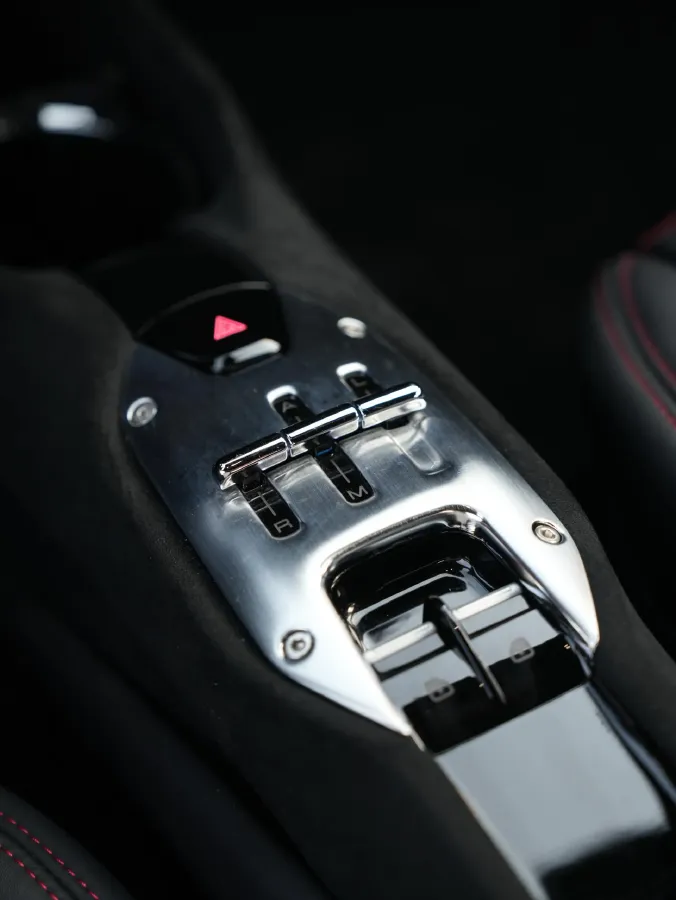 2021 Ferrari 296 3.0T 663HP V6 8DCT PHEV 7.45KWH,autocango,china used car exporter,china ev exporter,chinese used car exporter,chinese used ev exporter