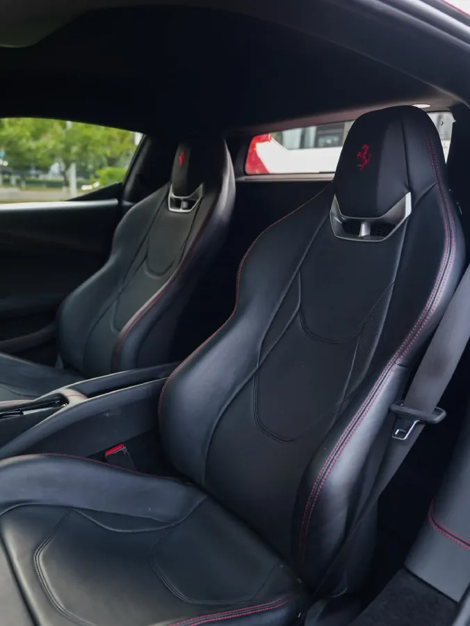 2021 Ferrari 296 3.0T 663HP V6 8DCT PHEV 7.45KWH,autocango,china used car exporter,china ev exporter,chinese used car exporter,chinese used ev exporter