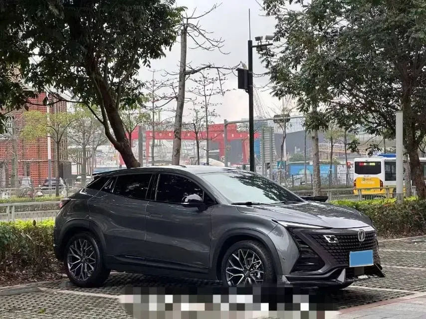 2022 ChangAn UNI-T 1.5T 188HP L4 7DCT,autocango,china used car exporter,china ev exporter,chinese used car exporter,chinese used ev exporter