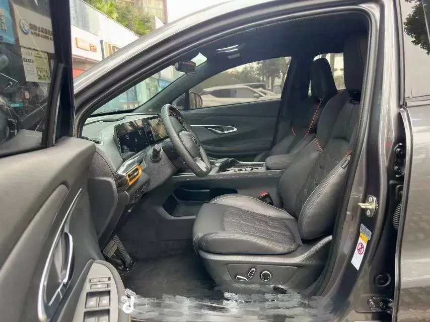 2022 ChangAn UNI-T 1.5T 188HP L4 7DCT,autocango,china used car exporter,china ev exporter,chinese used car exporter,chinese used ev exporter