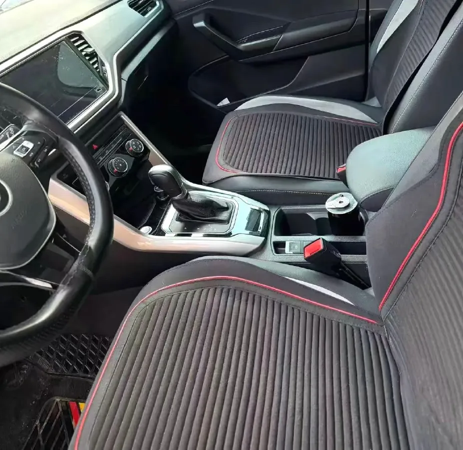 2022 Volkswagen T-Roc 1.4T 150HP L4 7DCT,autocango,china used car exporter,china ev exporter,chinese used car exporter,chinese used ev exporter