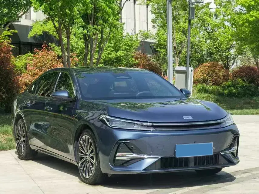 2025 Geely Galaxy A7 1.5L 112HP L4 1DHT PHEV,autocango,china used car exporter,china ev exporter,chinese used car exporter,chinese used ev exporter
