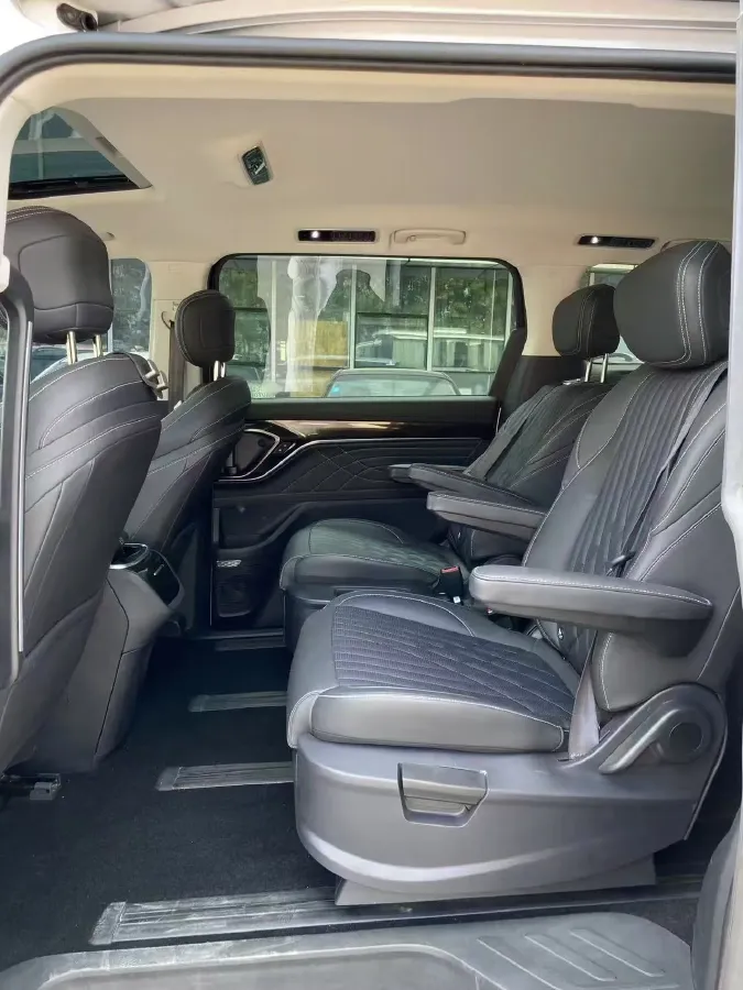 2022 MAXUS G90 2.0T 234HP L4 8AT,autocango,china used car exporter,china ev exporter,chinese used car exporter,chinese used ev exporter