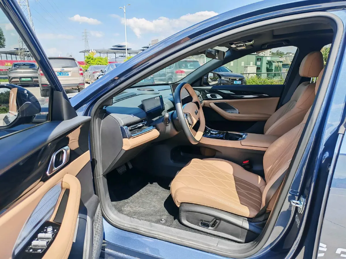 2025 Geely Galaxy A7 1.5L 112HP L4 1DHT PHEV,autocango,china used car exporter,china ev exporter,chinese used car exporter,chinese used ev exporter