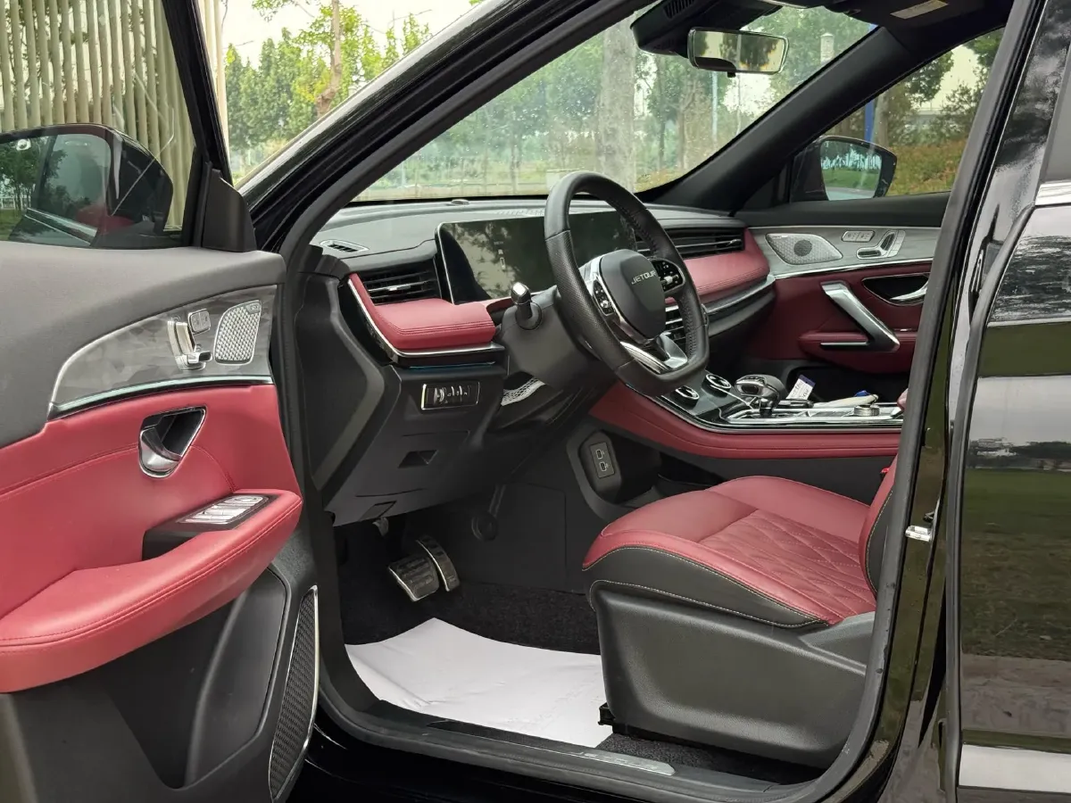 2023 Jetour X70 Plus 1.6T 197HP L4 7DCT,autocango,china used car exporter,china ev exporter,chinese used car exporter,chinese used ev exporter