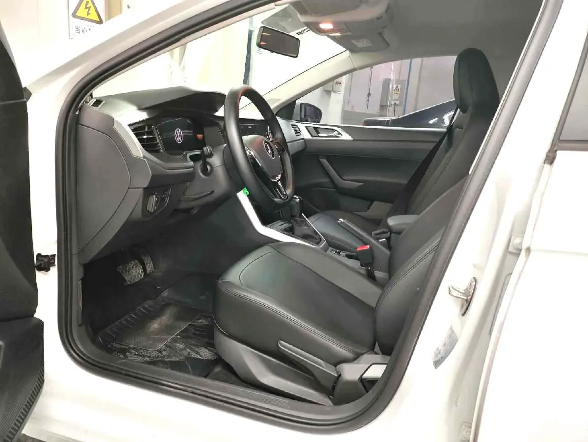 2023 Volkswagen Polo 1.5L 113HP L4 6AT,autocango,china used car exporter,china ev exporter,chinese used car exporter,chinese used ev exporter