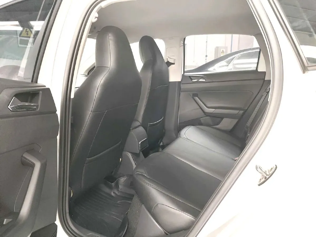 2023 Volkswagen Polo 1.5L 113HP L4 6AT,autocango,china used car exporter,china ev exporter,chinese used car exporter,chinese used ev exporter