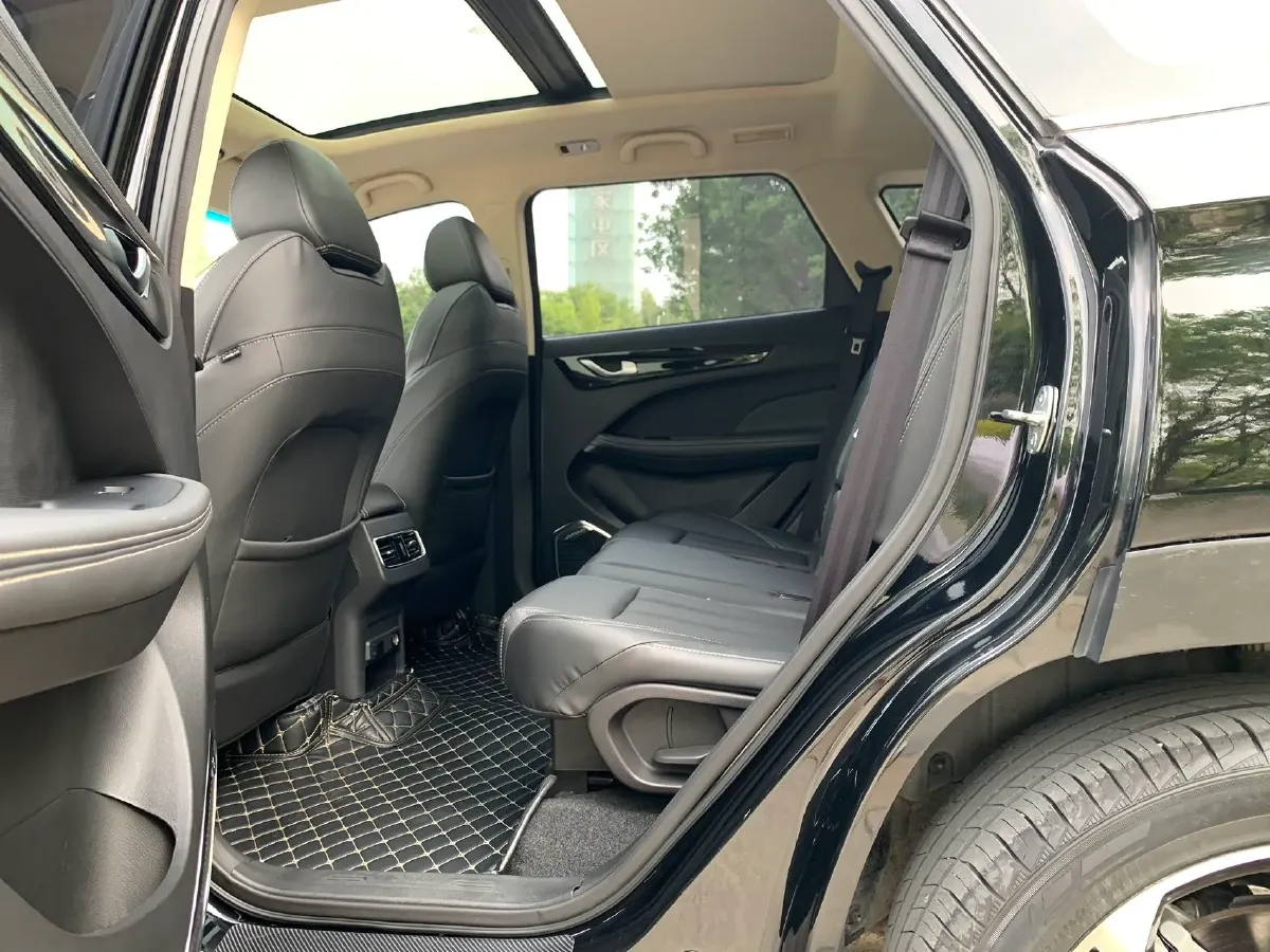 2019 Jetour X90 1.6T 197HP L4 7DCT,autocango,china used car exporter,china ev exporter,chinese used car exporter,chinese used ev exporter
