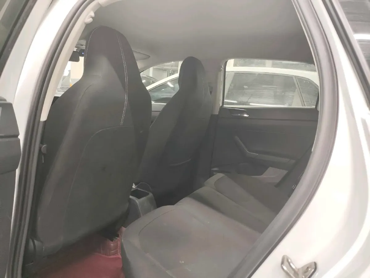 2023 Volkswagen Polo 1.5L 110HP L4 6AT,autocango,china used car exporter,china ev exporter,chinese used car exporter,chinese used ev exporter