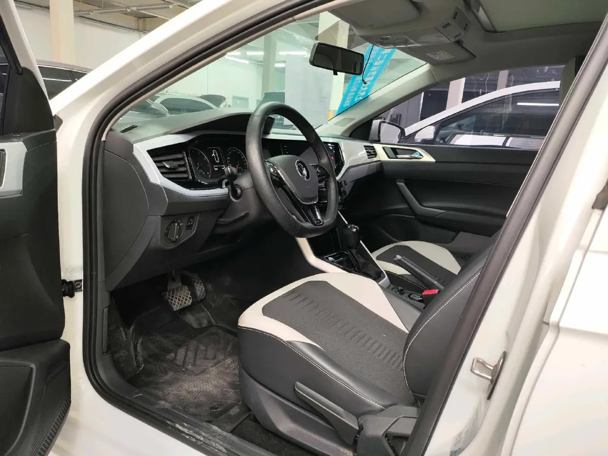 2021 Haval H6 1.5T 169HP L4 7DCT,autocango,china used car exporter,china ev exporter,chinese used car exporter,chinese used ev exporter