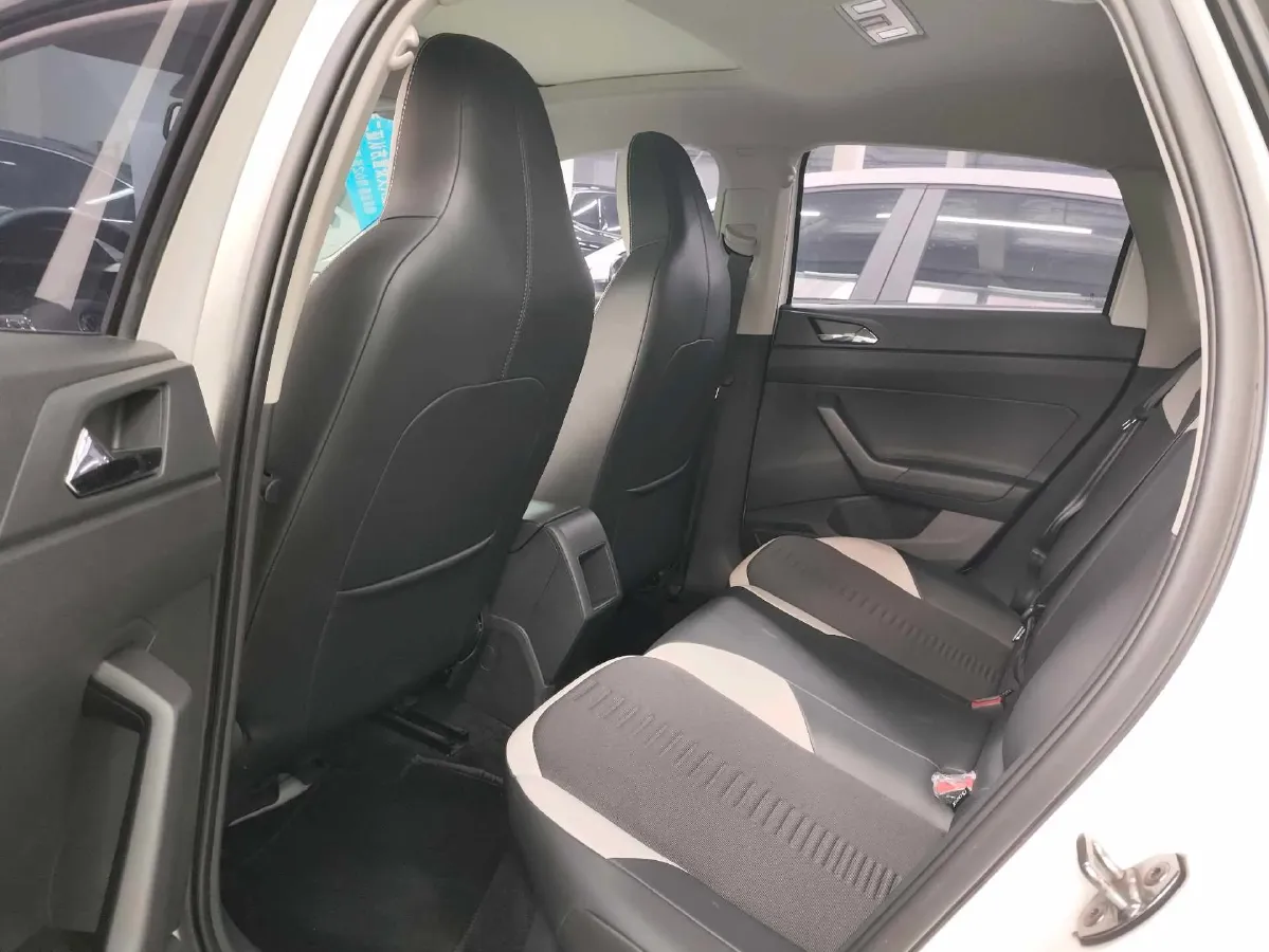 2021 Haval H6 1.5T 169HP L4 7DCT,autocango,china used car exporter,china ev exporter,chinese used car exporter,chinese used ev exporter