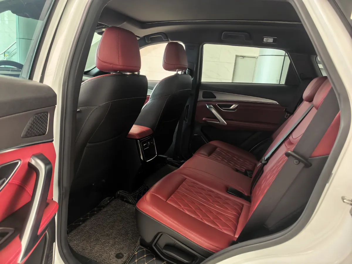 2025 Jetour X70 Plus 1.5T 156HP L4 CVT,autocango,china used car exporter,china ev exporter,chinese used car exporter,chinese used ev exporter