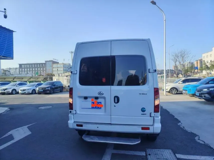 2018 MAXUS XinTu V80 2.5T 136HP L4 6MT,autocango,china used car exporter,china ev exporter,chinese used car exporter,chinese used ev exporter