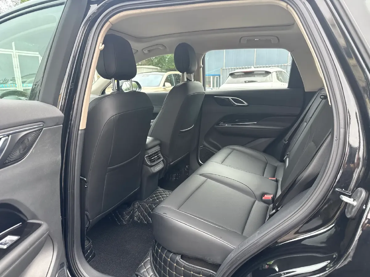 2025 HongQi HS3 1.5T 150HP L4 1DHT PHEV,autocango,china used car exporter,china ev exporter,chinese used car exporter,chinese used ev exporter