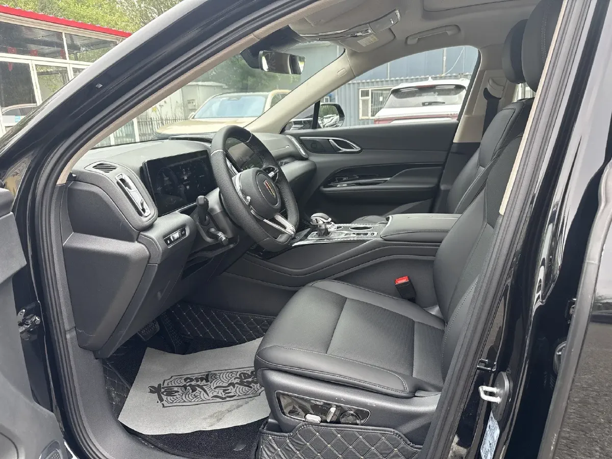 2025 HongQi HS3 1.5T 150HP L4 1DHT PHEV,autocango,china used car exporter,china ev exporter,chinese used car exporter,chinese used ev exporter