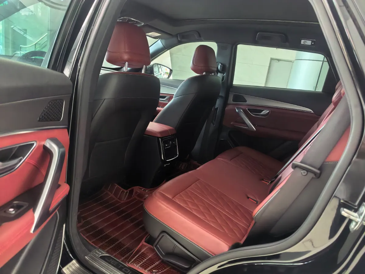2025 Jetour X70 Plus 1.5T 156HP L4 CVT,autocango,china used car exporter,china ev exporter,chinese used car exporter,chinese used ev exporter