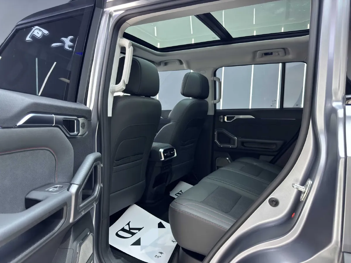 2023 Jetour Traveller 2.0T 254HP L4 7DCT,autocango,china used car exporter,china ev exporter,chinese used car exporter,chinese used ev exporter