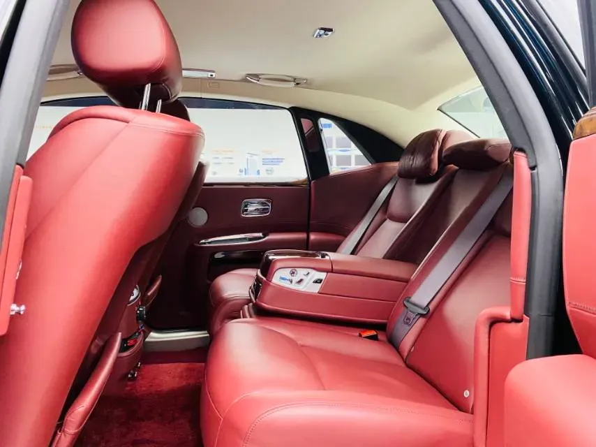 2018 Rolls-Royce Ghost 6.6T 571HP V12 8AT,autocango,china used car exporter,china ev exporter,chinese used car exporter,chinese used ev exporter