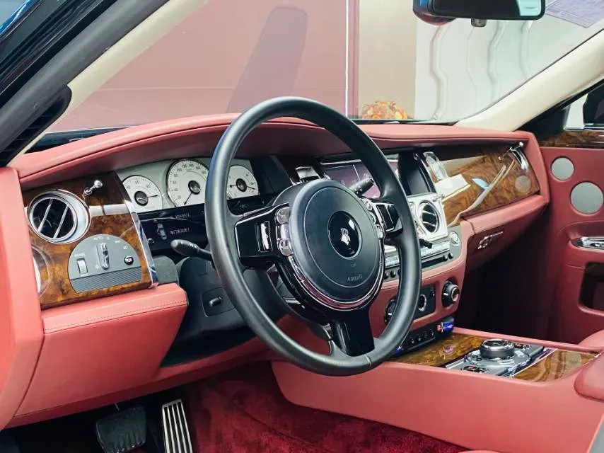 2018 Rolls-Royce Ghost 6.6T 571HP V12 8AT,autocango,china used car exporter,china ev exporter,chinese used car exporter,chinese used ev exporter