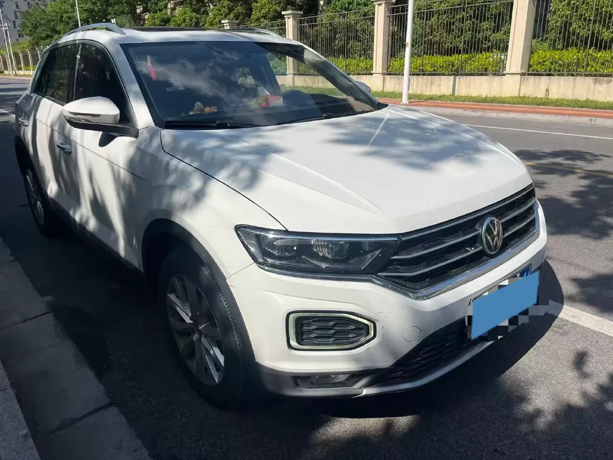 2021 Volkswagen T-Roc 1.4T 150HP L4 7DCT,autocango,china used car exporter,china ev exporter,chinese used car exporter,chinese used ev exporter