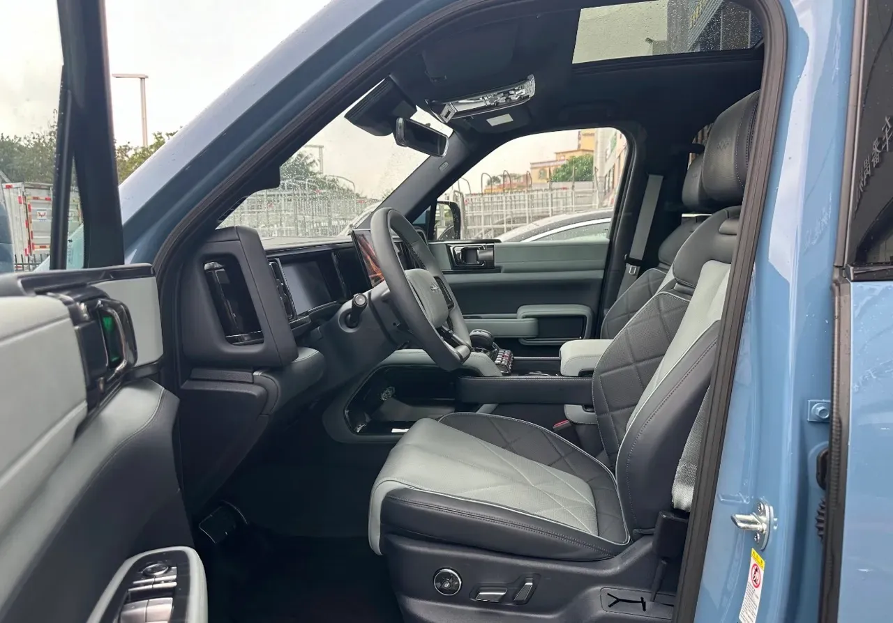 2023 FangChengBao Bao 5 1.5T 194HP L4 E-CVT PHEV 31.8KWH,autocango,china used car exporter,china ev exporter,chinese used car exporter,chinese used ev exporter